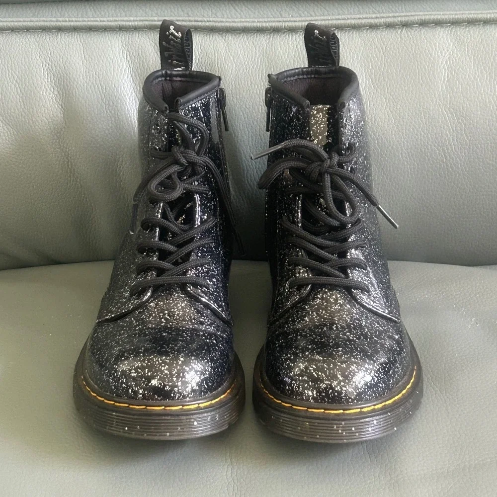 Dr.‎ Martens 1460 Delaney Black Glitter Galaxy Lace Up Side Zip Boots Kids 4